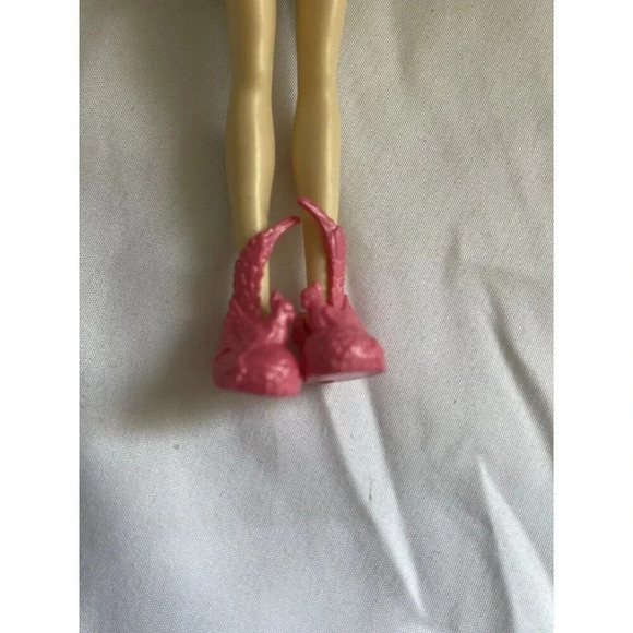 2018 Mattel Peeki Parrot 6” Enchantamals Doll - Picture 6 of 6